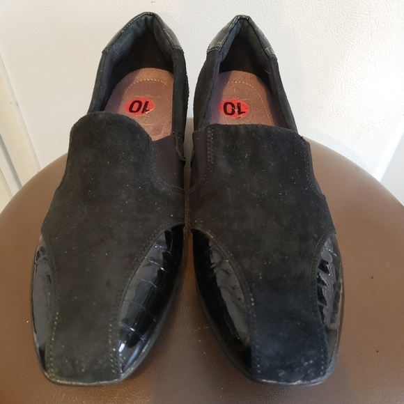 Clarks Black Faux Snakeskin Accent Suede Stretch - Picture 1 of 11